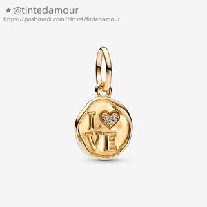 Pandora Sparkling Love Stamp Dangle Charm|Gold